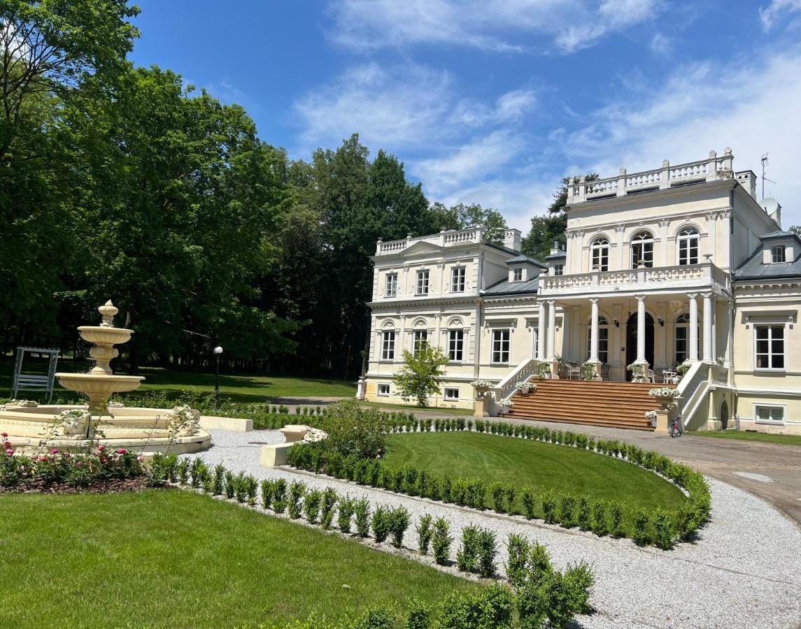Palac Chojnata Wola Chojnata Bagian luar foto
