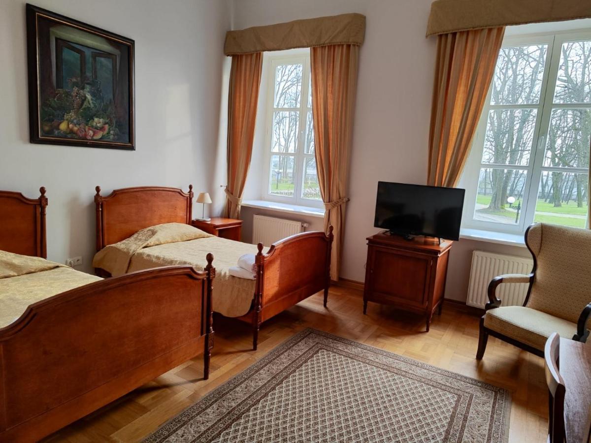Palac Chojnata Wola Chojnata Bagian luar foto