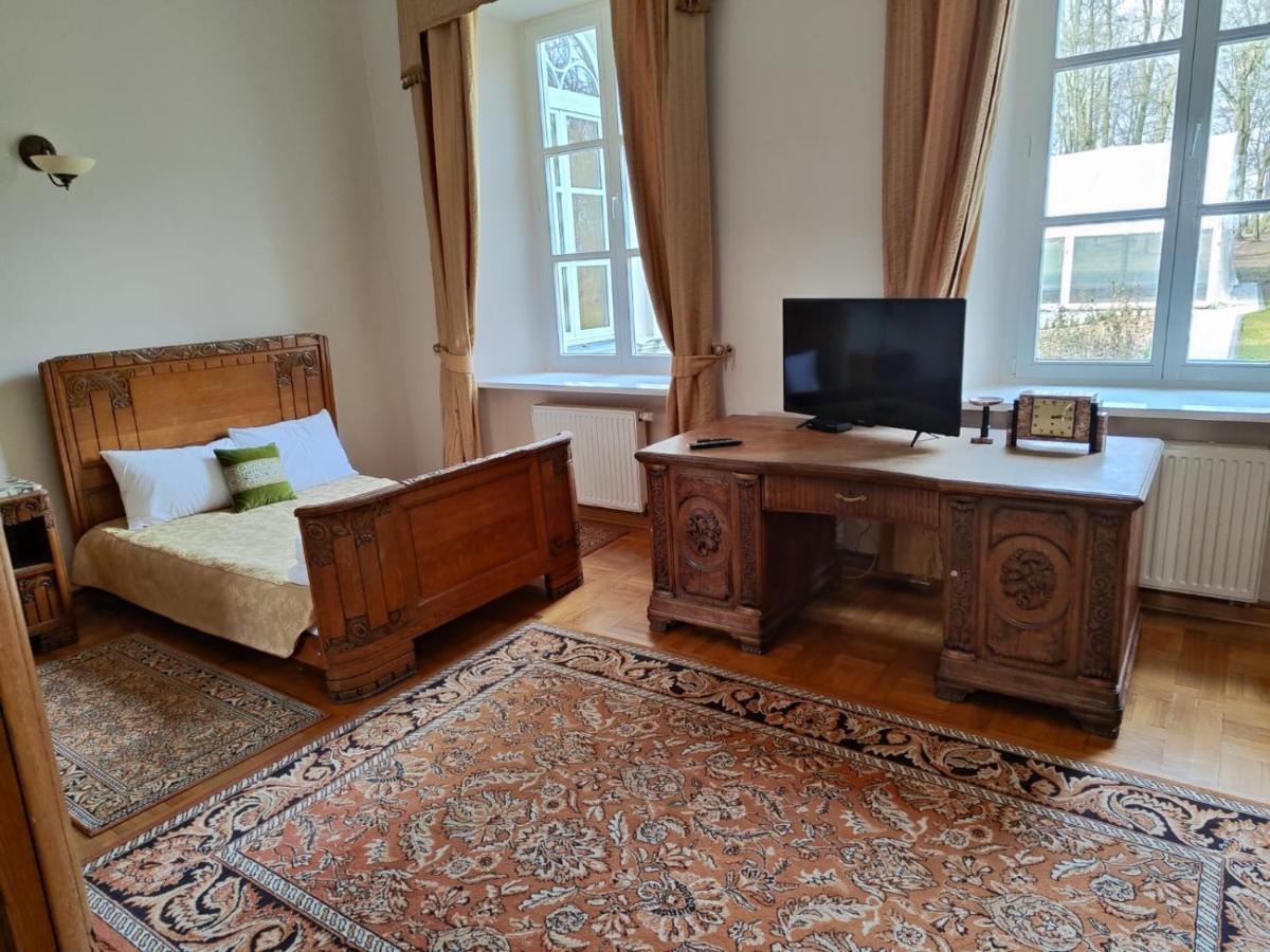 Palac Chojnata Wola Chojnata Bagian luar foto