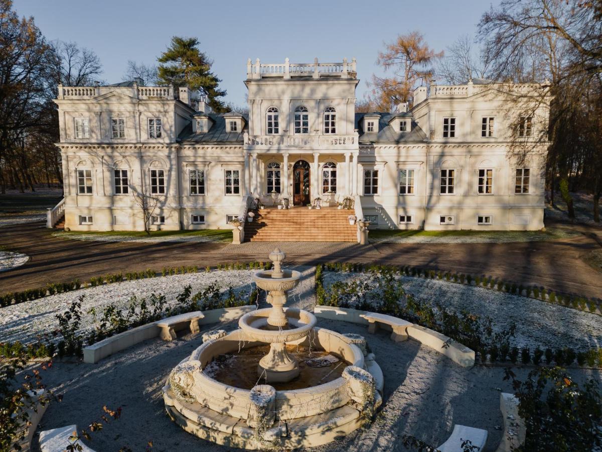 Palac Chojnata Wola Chojnata Bagian luar foto