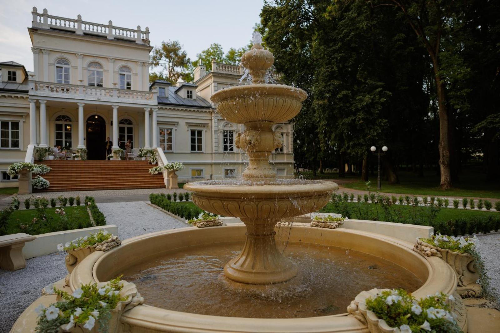 Palac Chojnata Wola Chojnata Bagian luar foto