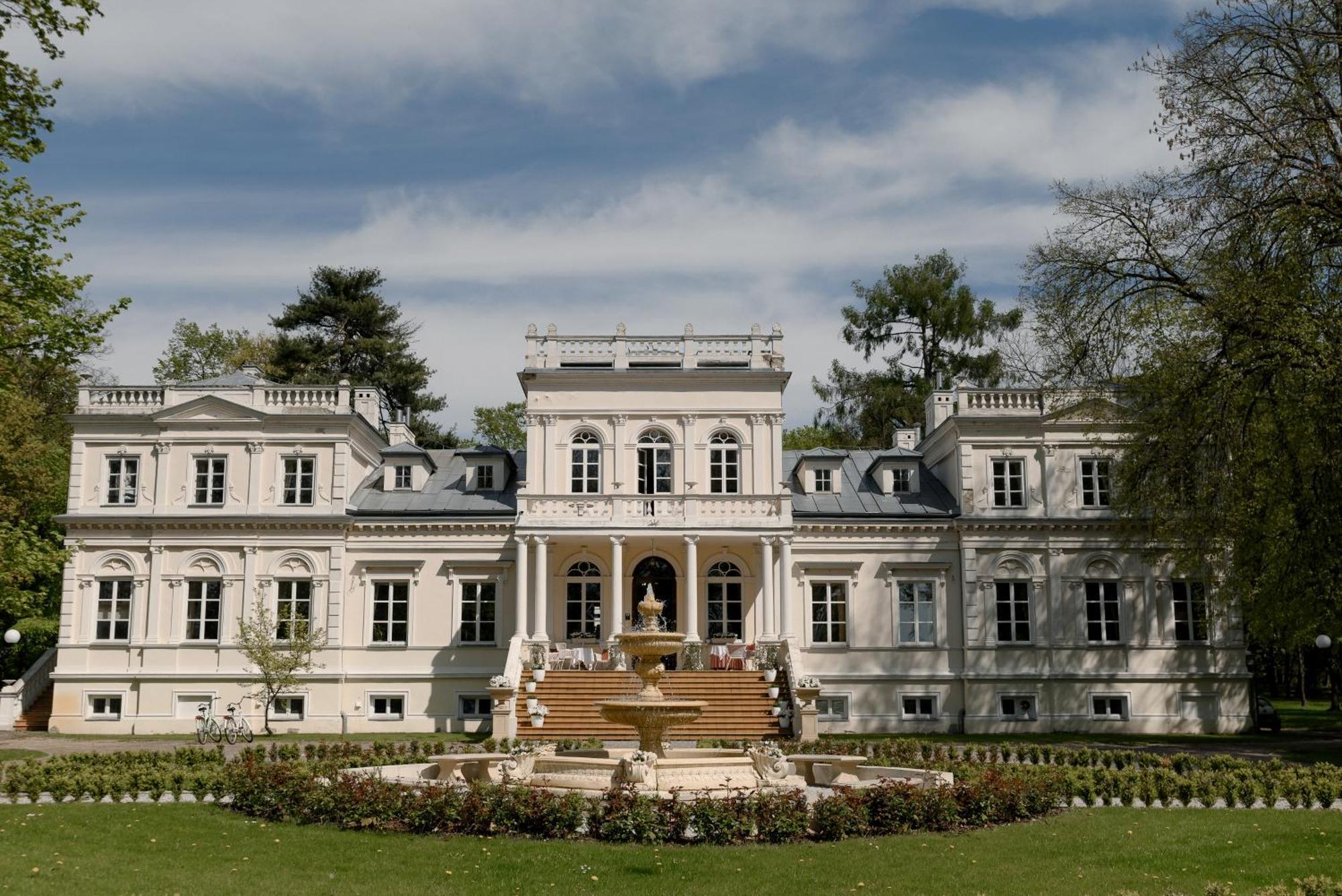 Palac Chojnata Wola Chojnata Bagian luar foto